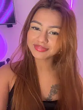 Snapshot of Missara_ chatting on November 10, 2025, 2:21 am Missara online show from November 10, 2025, 2:21 am