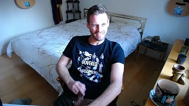 Snapshot of skatejocke chatting on November 17, 2025, 11:27 am skatejocke online show from November 17, 2025, 11:27 am