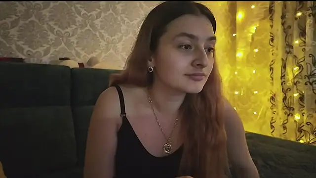 SweetLiaison online show from March 9, 2026, 5:17 pm