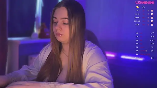 AmeliaMiles online show from March 26, 2026, 7:25 am