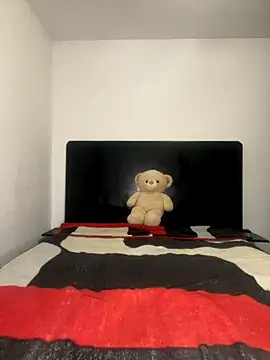 Snapshot of vanevip123 chatting on November 24, 2025, 11:10 am vanevip123 online show from November 24, 2025, 11:10 am