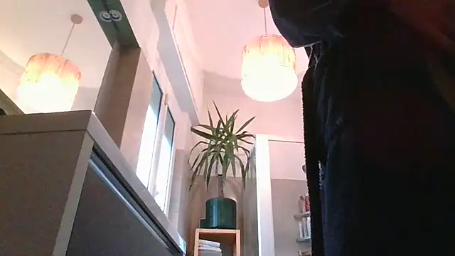 Snapshot of CuteDaddy92 chatting on November 25, 2025, 1:33 pm CuteDaddy92 online show from November 25, 2025, 1:33 pm