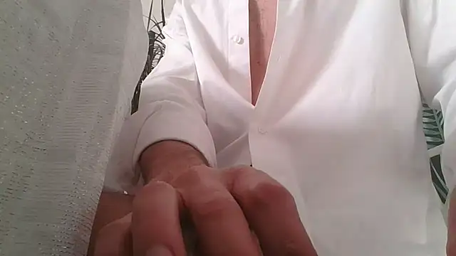 Snapshot of CuteDaddy92 chatting on February 13, 2026, 2:13 pm CuteDaddy92 online show from February 13, 2026, 2:13 pm