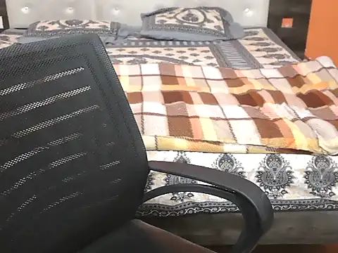 DoremonGirl online show from December 1, 2025, 3:55 am