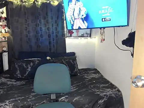 JUANBIGCOCK21CM online show from July 10, 2026, 1:36 pm