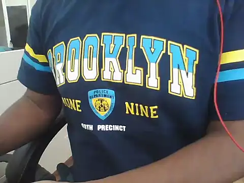 Snapshot of randomstar chatting on November 8, 2025, 10:15 am randomstar online show from November 8, 2025, 10:15 am