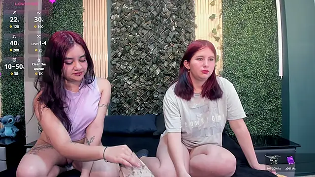 Lucy and Karoline online show from December 15, 2025, 12:53 pm