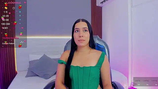 Snapshot of Amy_Leah chatting on December 1, 2025, 8:25 pm Amy Leah online show from December 1, 2025, 8:25 pm