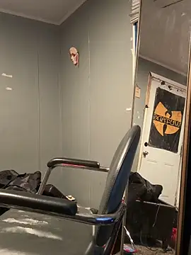 trickydickydaddy online show from April 19, 2026, 3:50 am