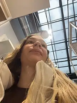 Snapshot of SashaCatt chatting on February 20, 2026, 7:54 am SashaCatt online show from February 20, 2026, 7:54 am