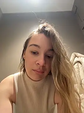 Snapshot of SashaCatt chatting on February 23, 2026, 8:12 am SashaCatt online show from February 23, 2026, 8:12 am