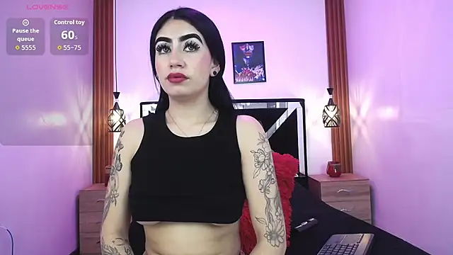 SCARLETT INK  online show from November 29, 2025, 4:21 pm