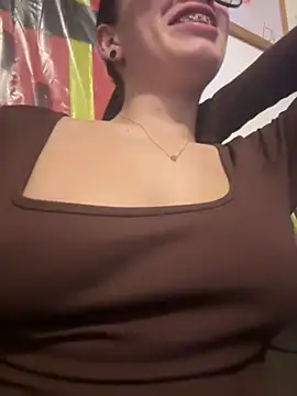 Snapshot of SCARLETT_INK_ chatting on April 13, 2026, 2:50 am SCARLETT INK online show from April 13, 2026, 2:50 am