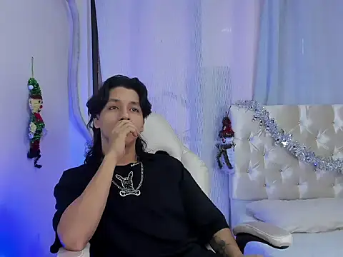 Snapshot of trevor_belmontt chatting on November 26, 2025, 9:49 pm trevor belmontt online show from November 26, 2025, 9:49 pm