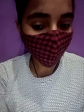 Snapshot of Raatki_Pari chatting on November 13, 2025, 12:15 pm Raatki Pari online show from November 13, 2025, 12:15 pm