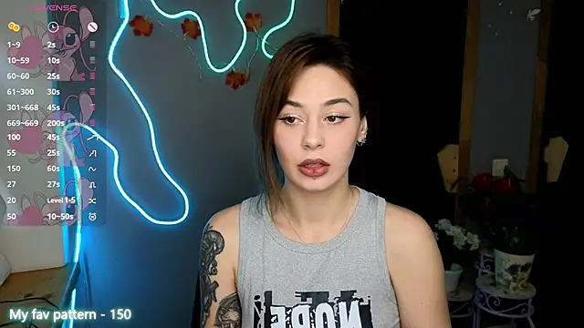 Snapshot of Miss_Fortuna chatting on November 25, 2025, 6:46 am Miss Fortuna online show from November 25, 2025, 6:46 am