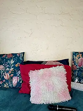 Snapshot of Your_Sadeh chatting on November 11, 2025, 11:21 am Your Sadeh online show from November 11, 2025, 11:21 am