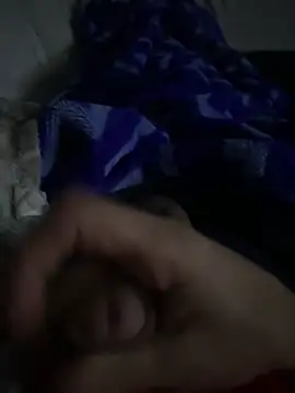 groschibre40100 online show from December 18, 2025, 10:16 pm