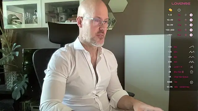 the new fit rubinho online show from April 8, 2026, 7:08 am