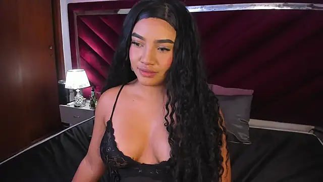 Snapshot of Mia_Beella chatting on November 20, 2025, 1:55 pm Mia Beella online show from November 20, 2025, 1:55 pm