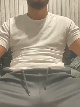 DARK0924 online show from November 15, 2025, 4:25 pm