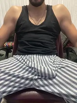 DARK0924 online show from December 1, 2025, 2:33 pm