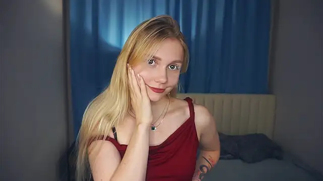 Snapshot of UnDesiga chatting on November 15, 2025, 6:26 pm UnDesiga online show from November 15, 2025, 6:26 pm