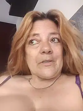 karlaanqui1 online show from May 27, 2026, 2:36 pm
