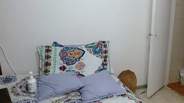 dayan hanks online show from March 8, 2026, 3:21 am