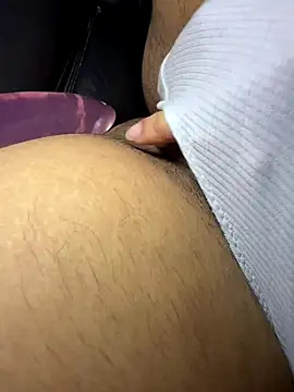 Couuple2004 online show from November 13, 2025, 3:55 pm