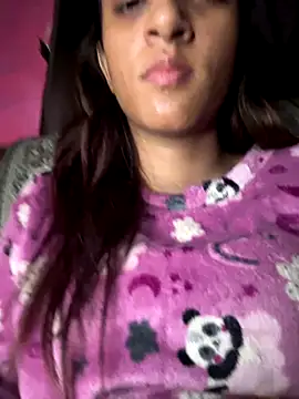 Your   Moonlight online show from December 18, 2025, 7:31 pm