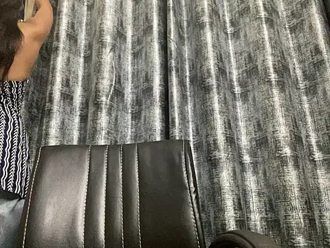 SEXY PRIYA83 online show from June 23, 2026, 7:01 pm