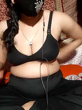 HotGirl23231 online show from April 19, 2026, 7:27 pm