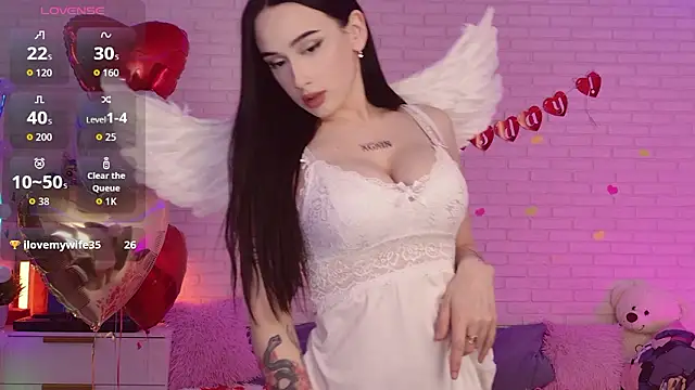 Snapshot of Darineko_ chatting on February 14, 2026, 6:43 am Darineko online show from February 14, 2026, 6:43 am