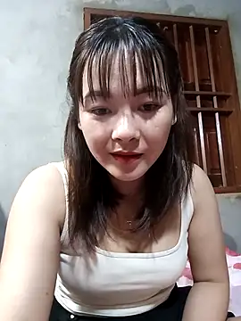 Snapshot of Direction-baby chatting on November 18, 2025, 3:01 am Direction-baby online show from November 18, 2025, 3:01 am