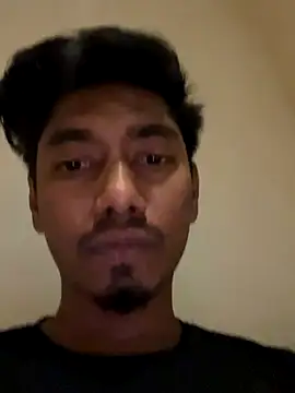 Snapshot of RonnySlim chatting on November 9, 2025, 10:52 pm RonnySlim online show from November 9, 2025, 10:52 pm