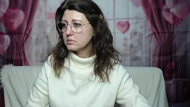 Snapshot of RoseHille chatting on February 12, 2026, 3:18 pm RoseHille online show from February 12, 2026, 3:18 pm