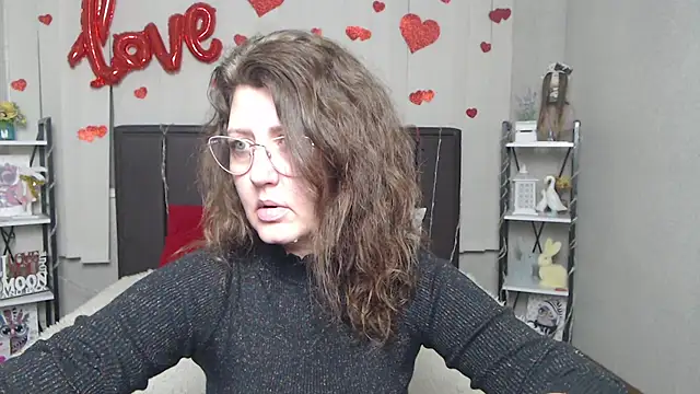 Snapshot of RoseHille chatting on March 3, 2026, 6:14 pm RoseHille online show from March 3, 2026, 6:14 pm