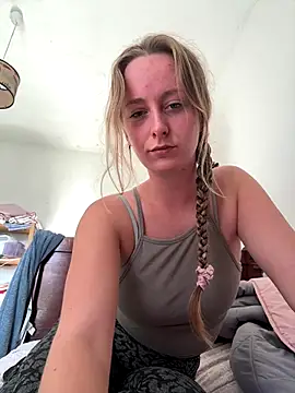 Snapshot of NaughtyAmore chatting on November 11, 2025, 12:49 pm NaughtyAmore online show from November 11, 2025, 12:49 pm