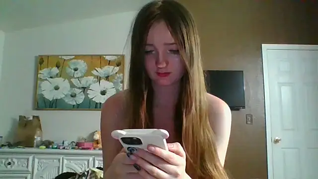 Kayluvs88 online show from May 1, 2026, 4:17 am