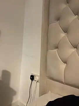 Kinkycouple142 online show from February 3, 2026, 1:27 pm