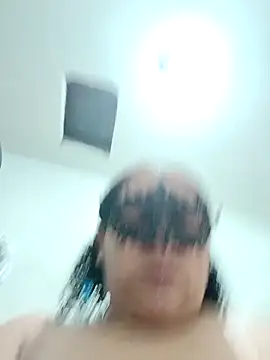 DigooNandaacasal175 online show from November 25, 2025, 8:36 am