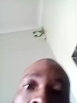 Snapshot of Leftout- chatting on November 25, 2025, 6:13 am Leftout- online show from November 25, 2025, 6:13 am