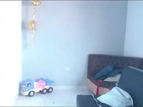 Sra Angelina online show from December 2, 2025, 1:28 pm