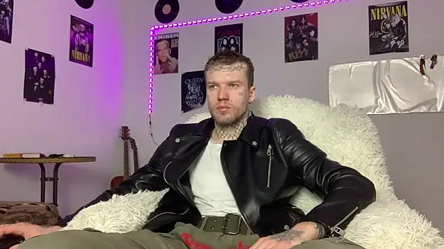 Huntall77 online show from March 16, 2026, 3:45 am