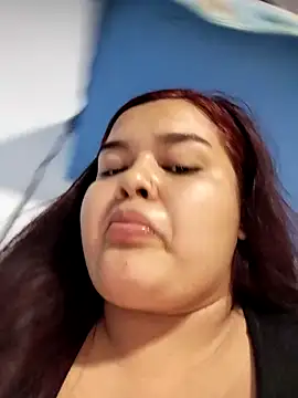 Flor Delicias online show from April 15, 2026, 7:58 pm