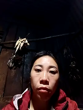 Snapshot of -Chua-90 chatting on November 15, 2025, 9:32 pm -Chua-90 online show from November 15, 2025, 9:32 pm