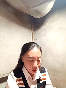 Snapshot of -Chua-90 chatting on December 22, 2025, 12:46 pm -Chua-90 online show from December 22, 2025, 12:46 pm