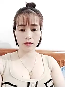 Swan-white123 online show from December 4, 2025, 1:09 pm