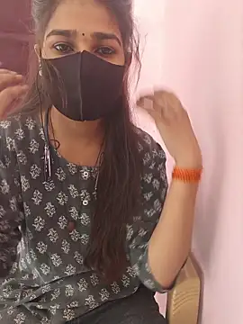 Iamyourdarling online show from November 18, 2025, 6:07 am